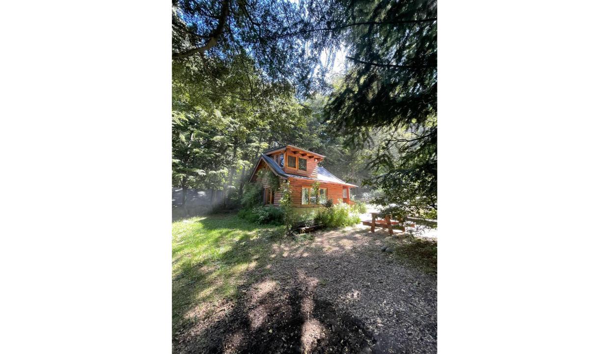 a542f038-b85d-4a14-b772-a378738a940b
