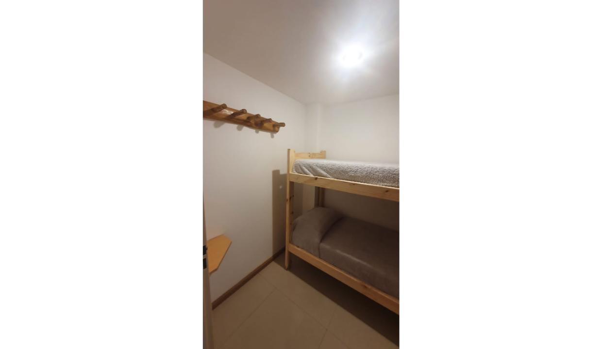 42afff5a-ca50-49e9-87f3-369417df7617